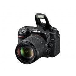 Фотокамера зеркальная Nikon D7500 + 18-140VR